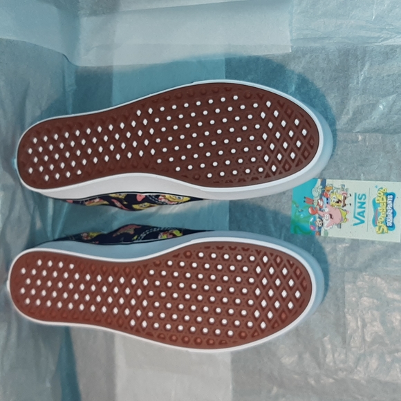 Vans SpongeBob Aloha Sneakers Men 10.5 = Women 12 - Picture 4 of 11